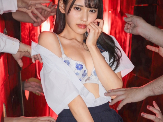 【コスプレ美少女の甘い誘惑】『いろんな私を見て♡』圧倒的美少女がメイド、ナース、セーラー服とコスプレ三昧！キュートなボディをくねらせ、各シチュエーションで感じまくる姿がたまらない！