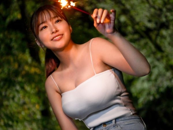 【田舎の爆乳同棲生活】『私、田舎で自由に生きる…』風俗嬢がワンルームで濃厚な夏を過ごす！爆乳を揺らして、毎日エッチな同棲ライフを満喫しちゃう♡