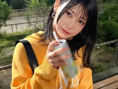 【エロカワ関西弁バニー】『もっとエエとこ突いて～♥』21歳の性欲旺盛な美巨乳娘が、おじさんチンポに囲まれて乱交パーティー！淫乱モード全開でイキまくり、関西弁の喘ぎ声がたまらん！巨乳揺らして絶頂しまくる姿は必見やで！♡