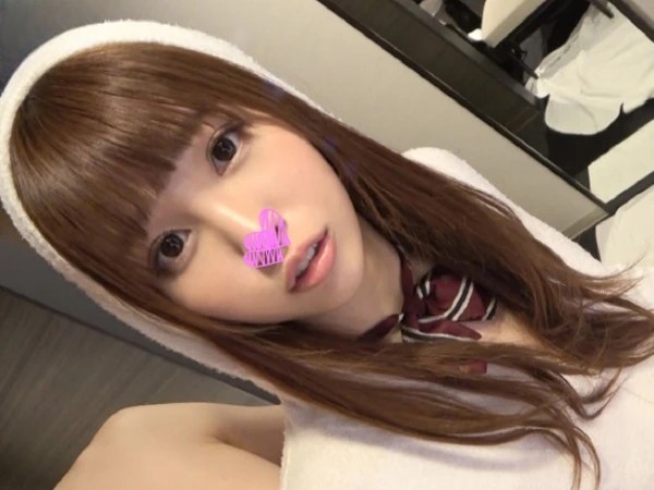 【スレンダー巨乳娘とのヤバいSEX】『もうダメ…イクッ！』可愛い顔してエッチな娘と濃厚プレイ！膣奥をゴリゴリ突きまくるピストンで子宮がヒクヒク！絶頂しまくる変態SEXがヤバすぎる！！