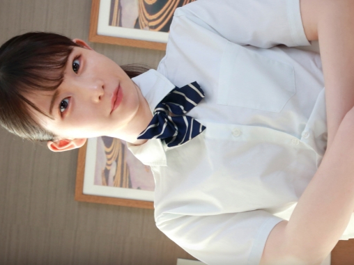【地雷系JKの危険な誘惑】『中に出して…♡』制服を着た地雷系女子が、激しくピストンされて感じまくり！制服の似合う彼女が、濃厚な中出しセックスで乱れまくる！膣内に注がれるザーメンで、地雷系女子の淫乱さが爆発！！