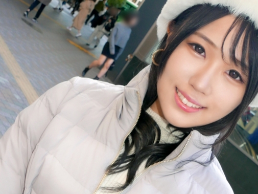 【街角ナンパ】プリ尻女子をゲット！キュートなお尻に目が釘付け♥ エロ可愛いマンコを刺激しまくり、バックで激ピストン！悶える姿がたまらない！