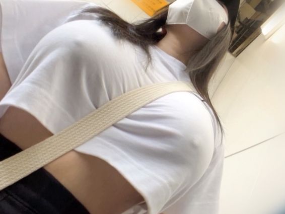 【人妻の危険な遊び】『ダメ…夫にバレちゃう…』30代美熟女がTバックで誘惑！子持ちとは思えない美ボディが夫以外のチ○ポで乱れる！！