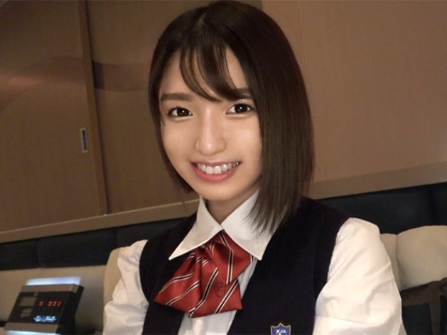 【JKの過激なエロプレイ】『見ないで…恥ずかしい…』制服美少女が、大胆なくぱぁでおまんこ＆アナルを大公開！ヌルヌルまんこがちんぽを飲み込み、激しくピストン！制服姿で乱れる姿は必見！！エロ過ぎるJKの淫乱プレイに興奮間違いなし♡