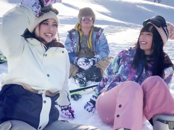 【JDスキー旅行ナンパ】『もう無理…でも気持ちいい…』雪山で捕まえた女子大生コンビが性欲モンスターに！アヘ顔全開で連続アクメしまくり！♡