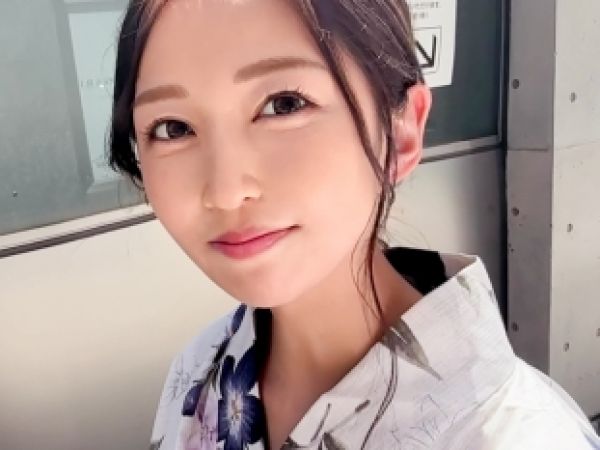 【浴衣美女の生ハメSEX】神スタイルお姉さんと浴衣着たままの半裸プレイ!騎乗位&バックで美尻揺らして感じまくるエロい夜♡