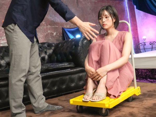 【未来型風俗タワー】AIセクサロイドの完璧ボディがヤバい！美人アンドロイドがじゅぽじゅぽフェラでご奉仕→本番解禁で高速ピストンSEX！人間を超える快楽を体験せよ！♡