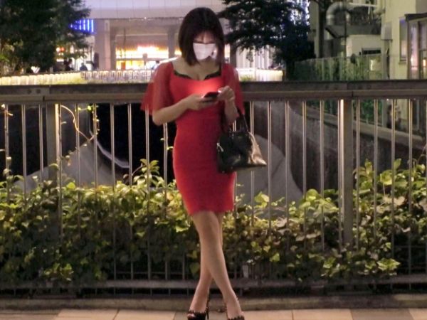 【動物病院の淫乱看護師】スレンダー美巨乳の素人お姉さんが下品なチンポご奉仕で大胆変貌！！快楽に溺れて痙攣しまくる腰ヘコアクメがエロすぎる♡