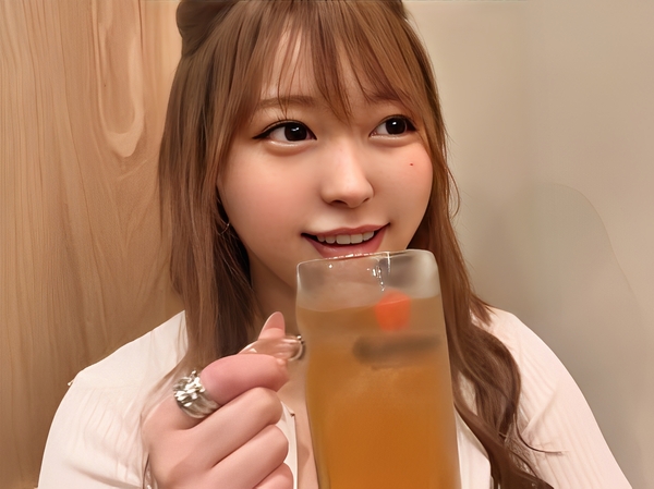 【キュートなインフルエンサーの本気乱れ】『やだ…気持ちいい…』笑顔が可愛い素人娘がローションまみれで連続ピストン！おっぱいにザーメンぶっかけられちゃう♡