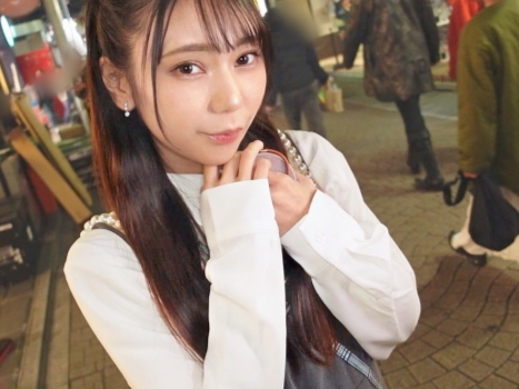 【美脚美少女をゲット！】『えっちなことしよっ♥』スラリと伸びた美脚が眩しい美少女をナンパ成功！キュートな笑顔にメロメロになりながら、濃厚なセックスでイチャラブしちゃう！