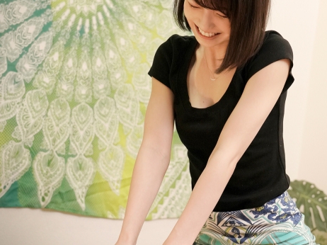 【エステ嬢の誘惑】スレンダー美人が極上ご奉仕！華奢な体でねっとり責められ、淫乱オマ○コに中出し！エステ以上のエロサービスに悶絶必至！♡