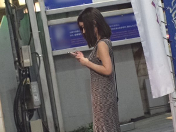 【街角の謎美女と濃厚SEX】『触られただけで…ダメ♡』たちんぼで見つけた敏感ボディの美女！少し触れるだけでマンコぐっちょり！セックスするために生まれたかのようなエロさで、濃密な性交を繰り広げる！謎めいた美女との、とろけるようなエロ記録！