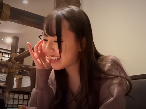 【ちっぱい美少女と禁断デート】『ダメ…手首が…』拘束具で繋がれた無防備なカラダを正常位＆バックで激ピストン！興奮MAXでチンポに堕ちるウブな美少女♡