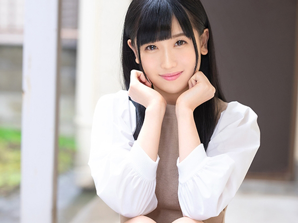 【お宅訪問でラッキーSEX】『エッチなお願い聞いてあげる♡』21歳の素人美少女が、一般男性の家で大胆ご奉仕！一生懸命なフェラに我慢できず、そのまま生挿入！！ウブな美少女の喘ぎ声と、素人男性の興奮が伝わるガチンコSEX！！